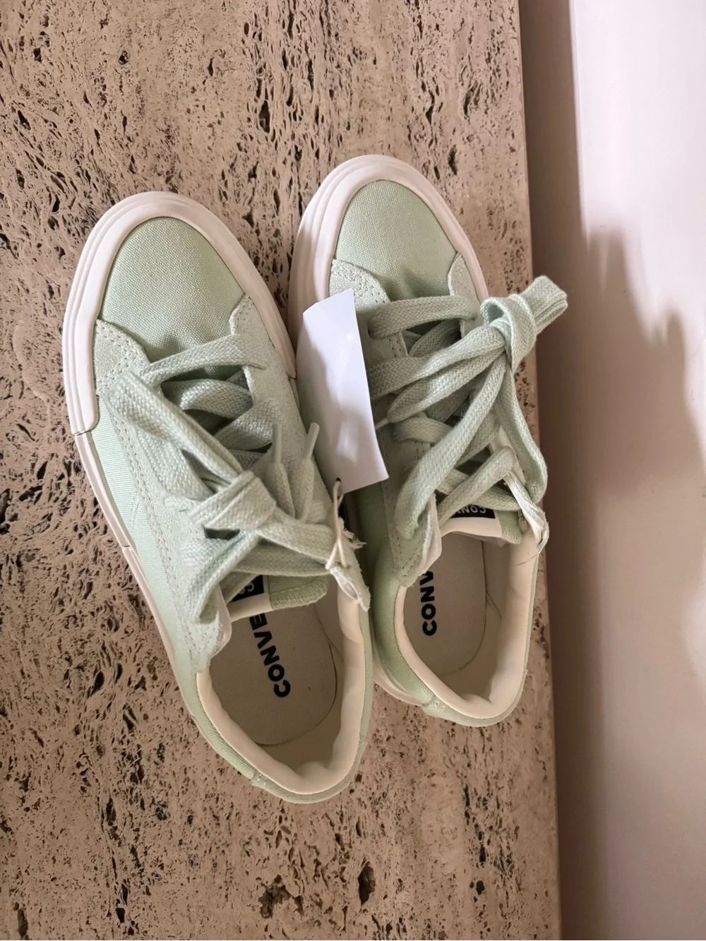 Converse Women's Chuck Taylor All Star Cruise Shoes. Size M6/W7.5